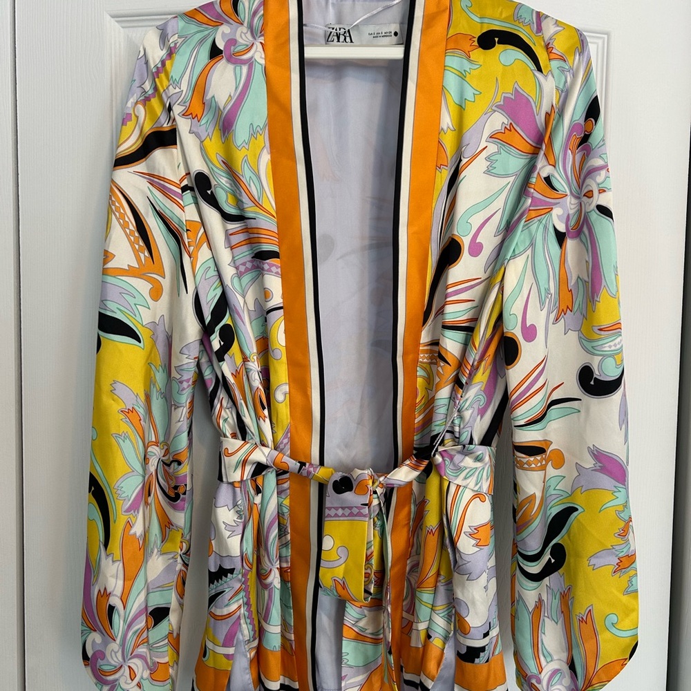 Zara Women's Colorful Patterned Robe - Picture 4 of 6